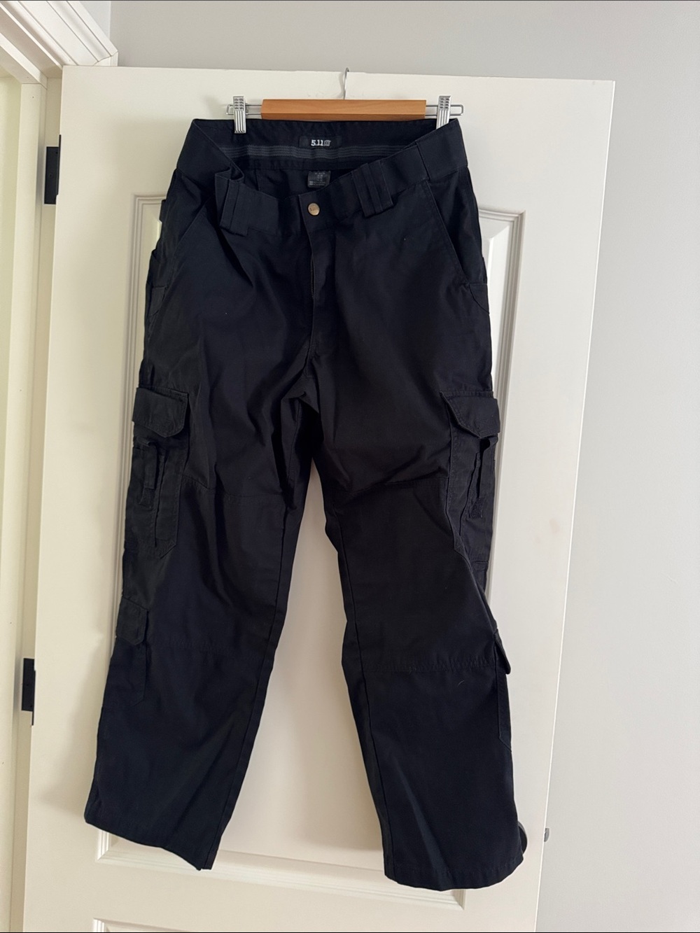 5.11 Tactical Men's Black Cargo Pants with Multi-Pocket Design 36 30